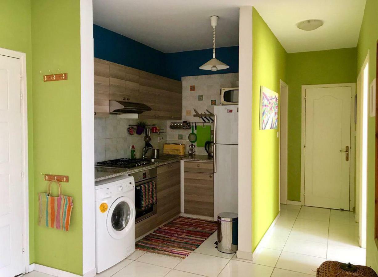 Beautiful Apartment Near The Sea Paphos Exterior foto